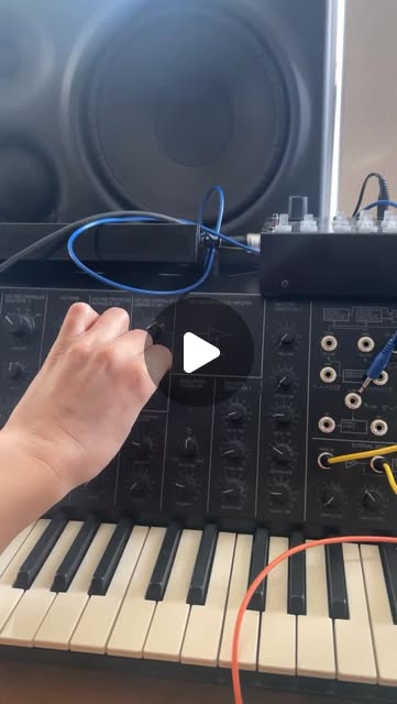 Instagram preview of a texture experimentation sound design session